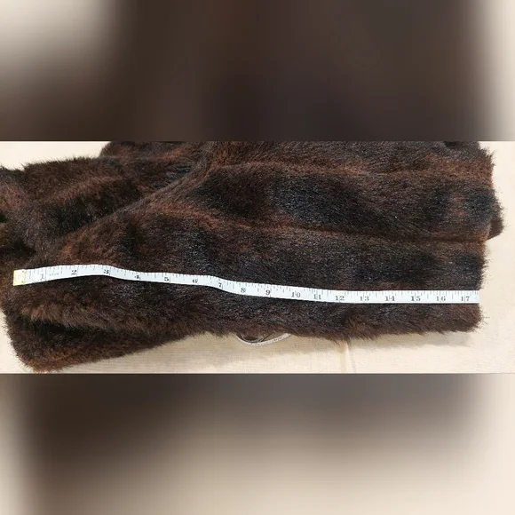 Elegant Brown Teddy Jacket for Women - Picture 11 of 11